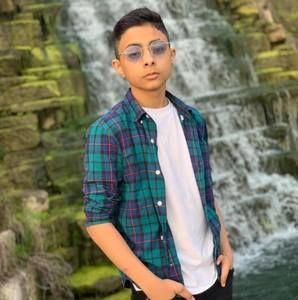 Meet your Posher, Farhad